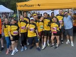 Ein Gruppenbild mit Mitarbeitenden des ELWs in Laufoutfits der Stadt Stuttgart